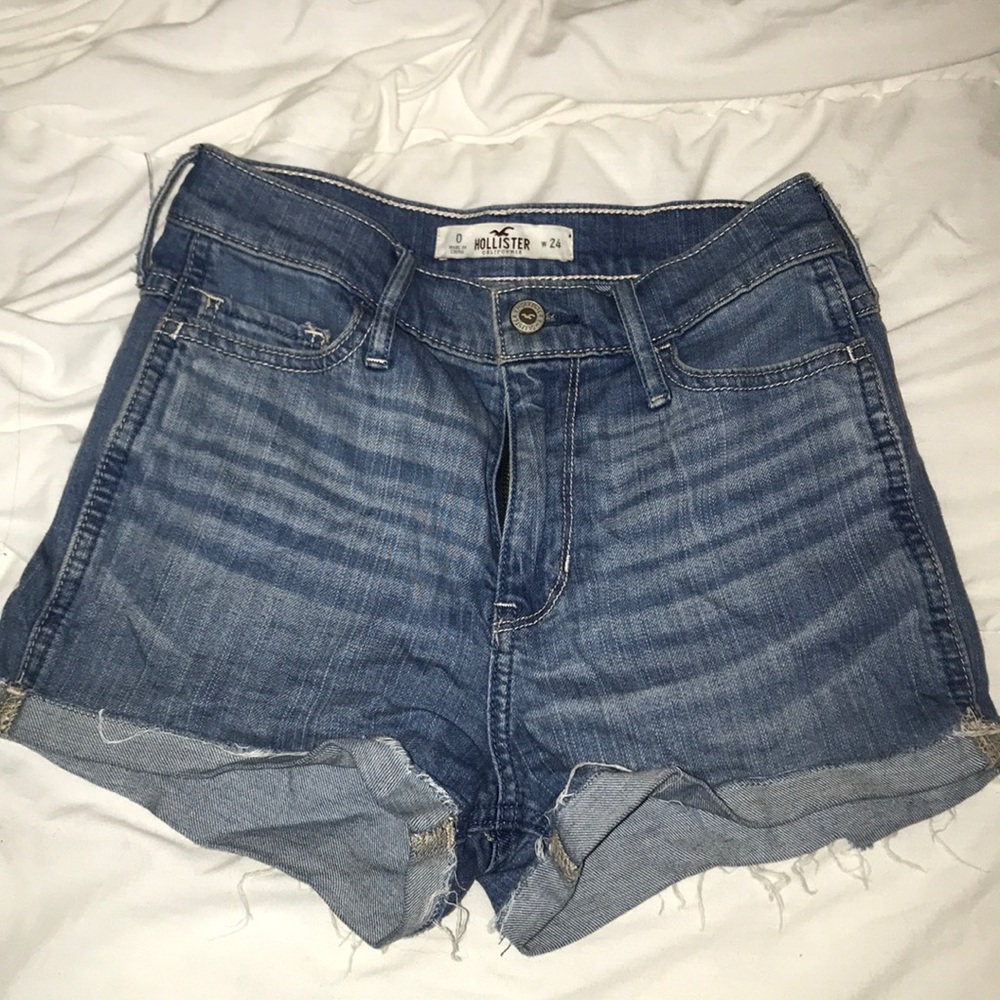 High Waisted Hollister Shorts
